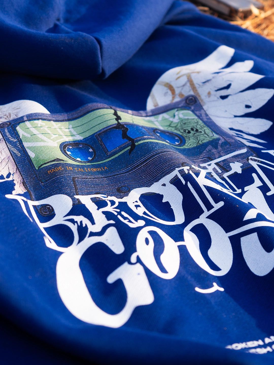 BROKEN GOODS ZIP-UP