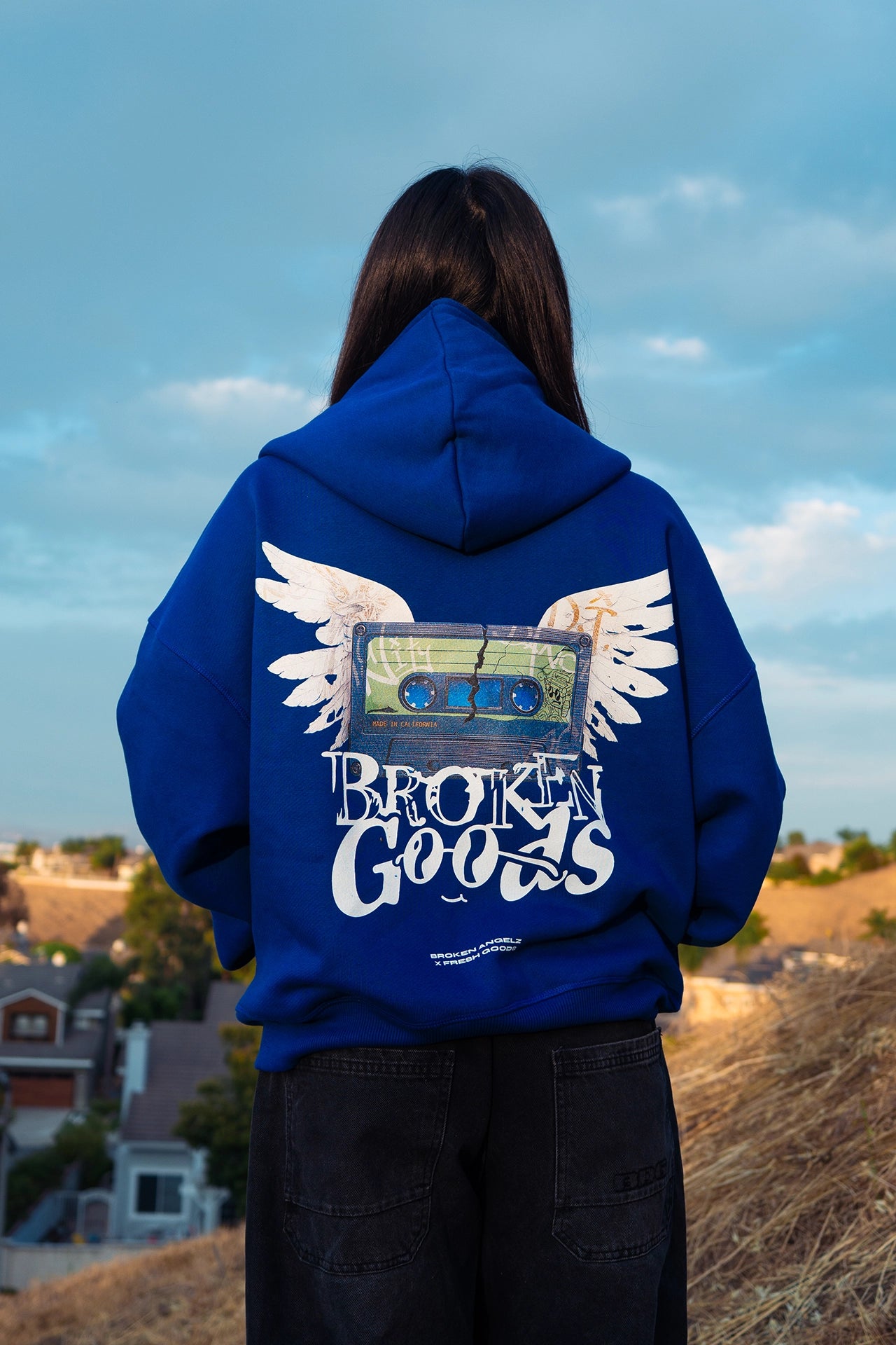 BROKEN GOODS ZIP-UP