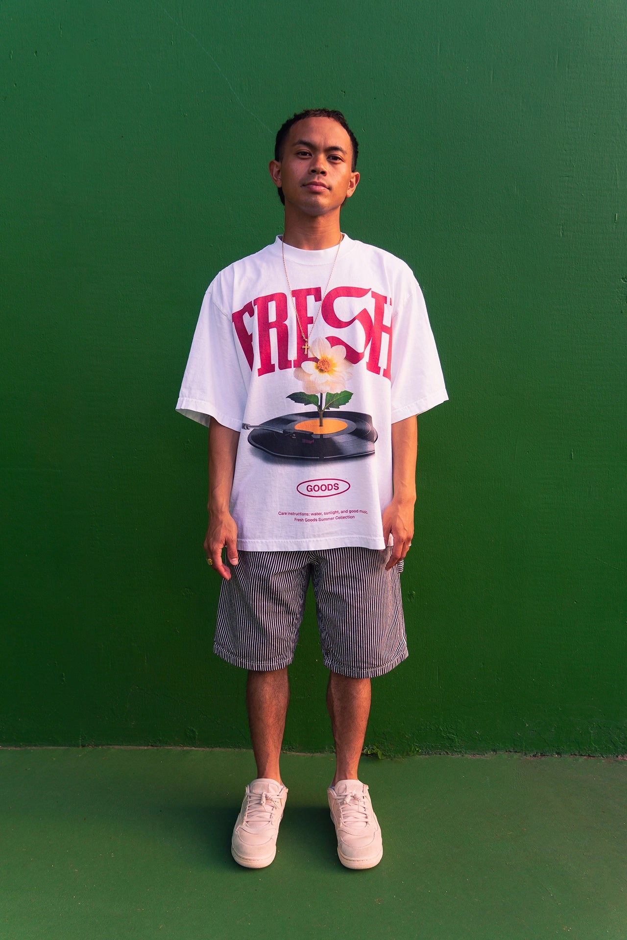 FRESH GOODS WHITE TEE