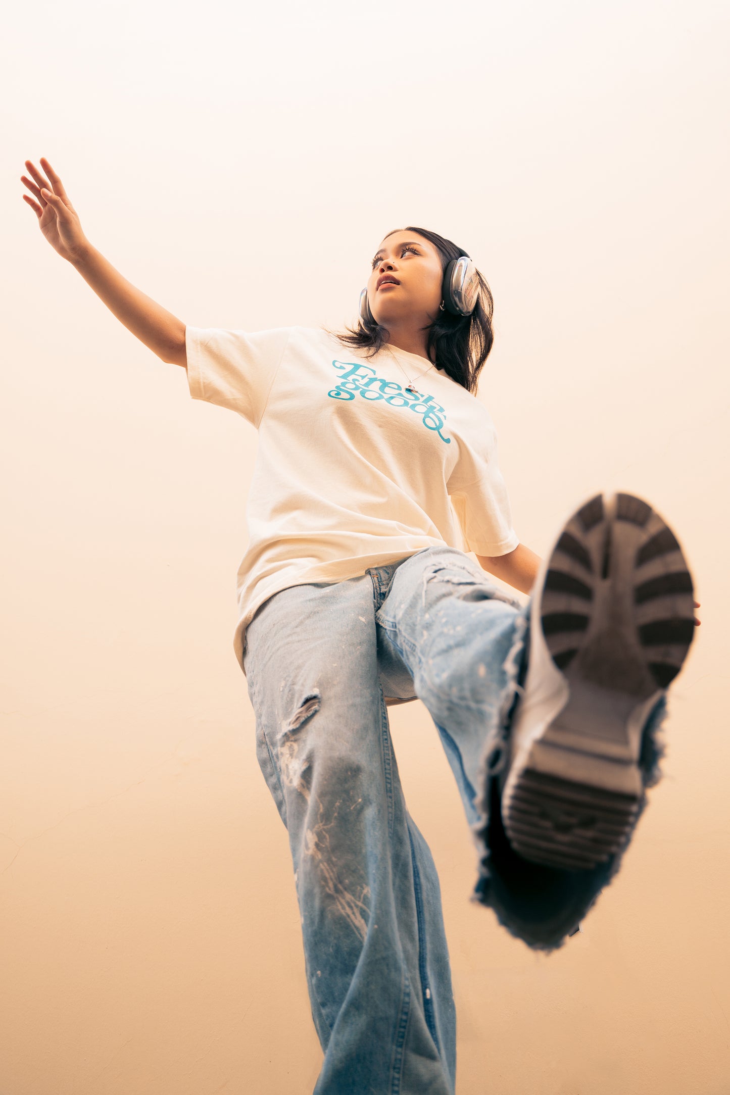 ESSENTIAL TEE