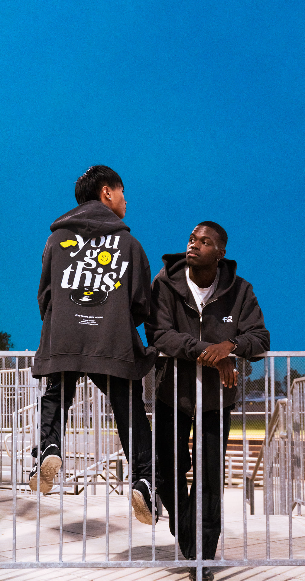 SHADOW DOUBLE-ZIP HOOD