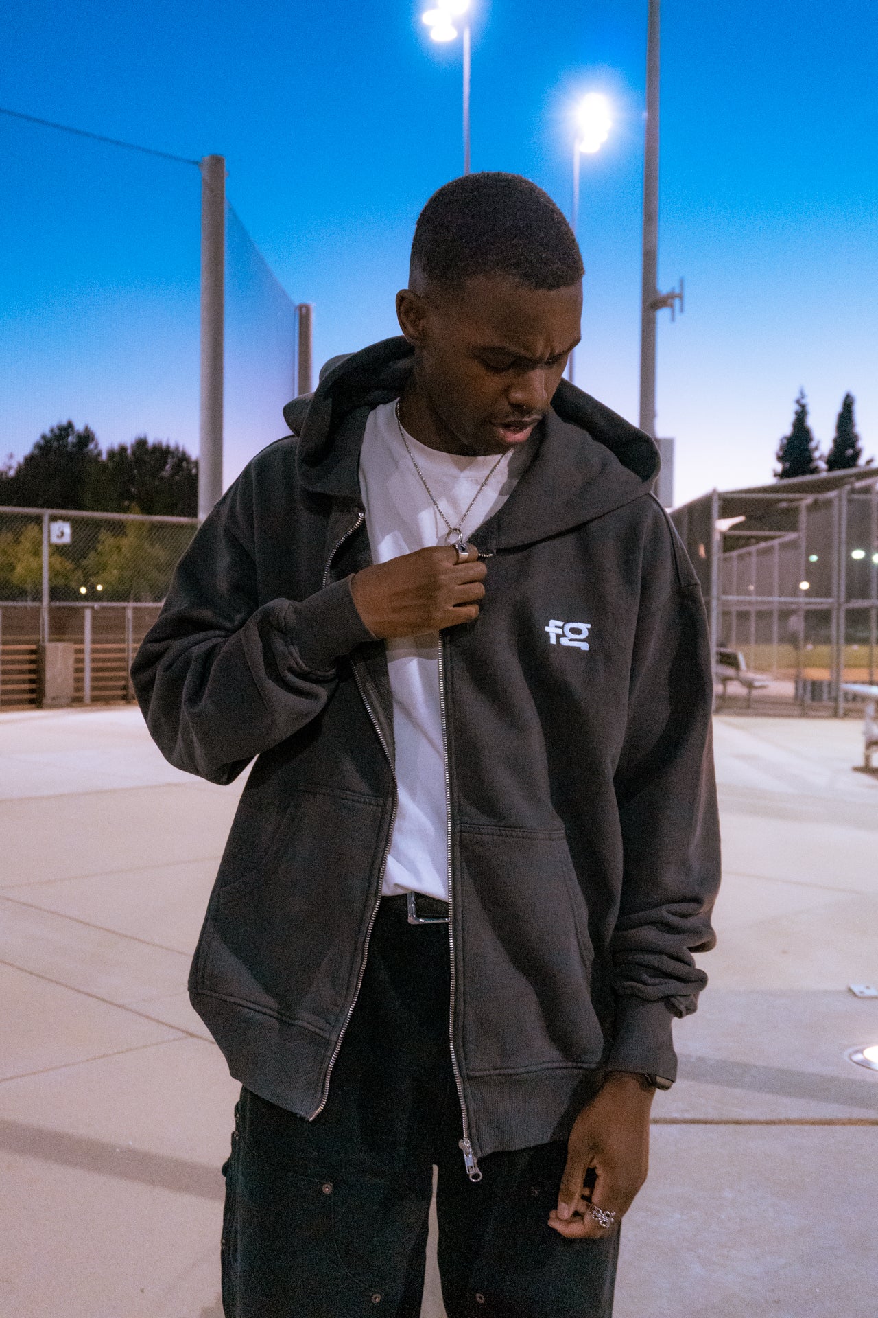 SHADOW DOUBLE-ZIP HOOD